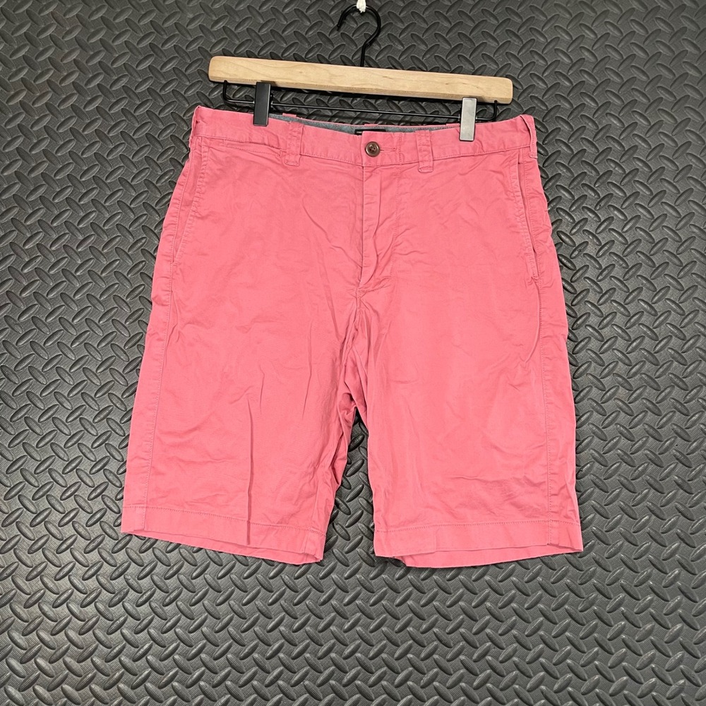 J. Crew Stretch Red Waist 29 Inseam 10.5 Chino Shorts Men's Casual Wear